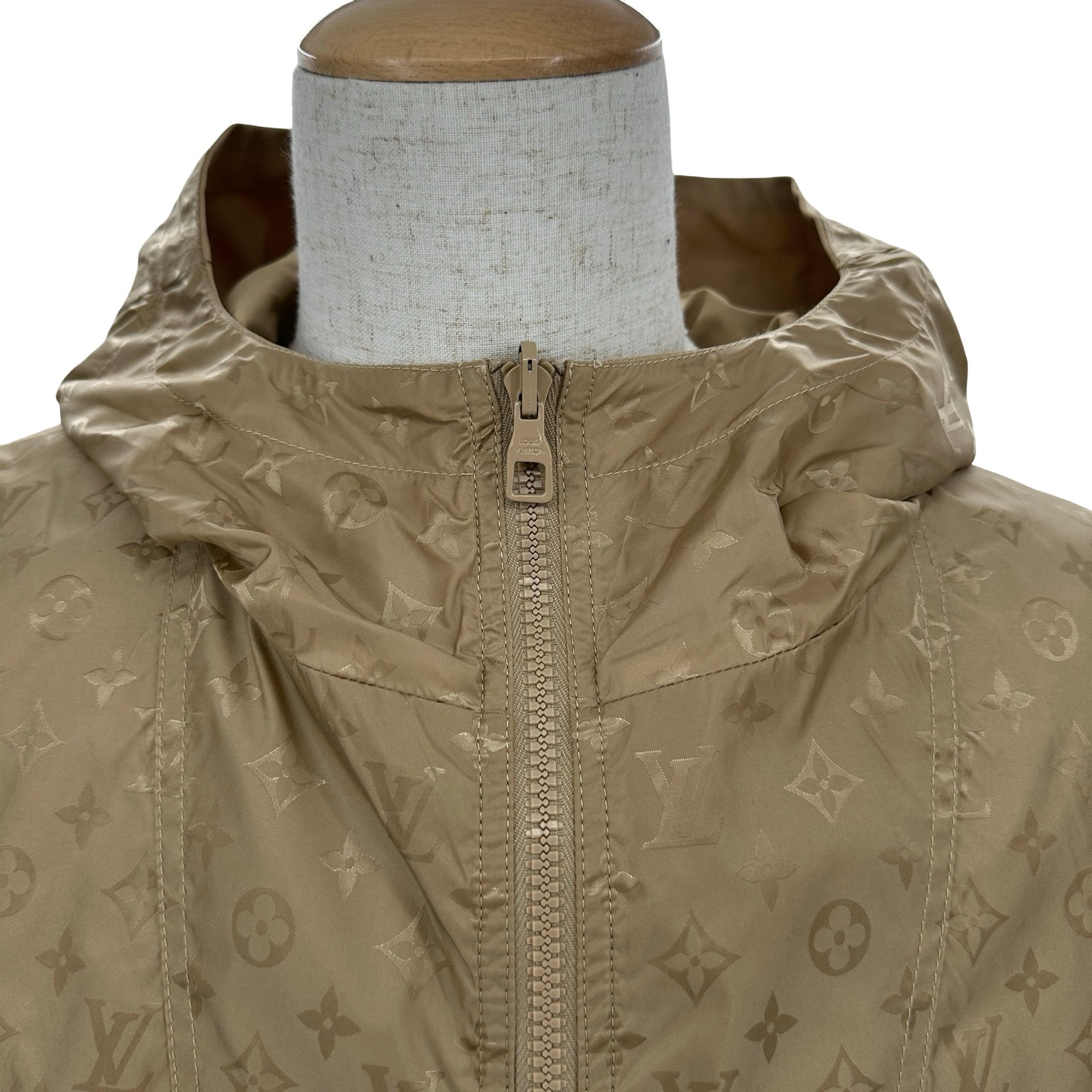 ルイ・ヴィトン LOUIS VUITTON モノグラムリバーシブルマウンテン