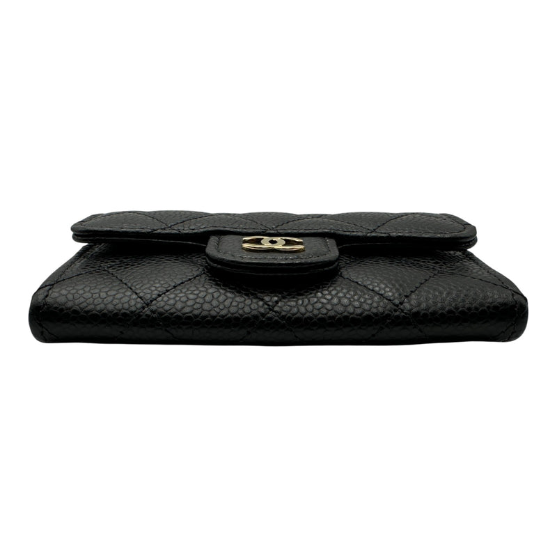 シャネル　キャビアスキン　クラシックフラップカードケース シャネル CHANEL クラシックフラップカードケース AP0214 ブラック