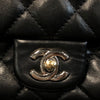 シャネル CHANEL マトラッセフラップベルトバッグ ブラック シルバー金具 ラムレザー レディース ショルダーバッグ