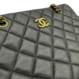 シャネル CHANEL マトラッセ ショッピングトートバッグ 17番台 ブラック ゴールド金具 ラムスキン レディース