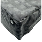 シャネル CHANEL ニュートラベルライントートMM A15991 6番台 ブラック ナイロン/レザー レディース トートバッグ