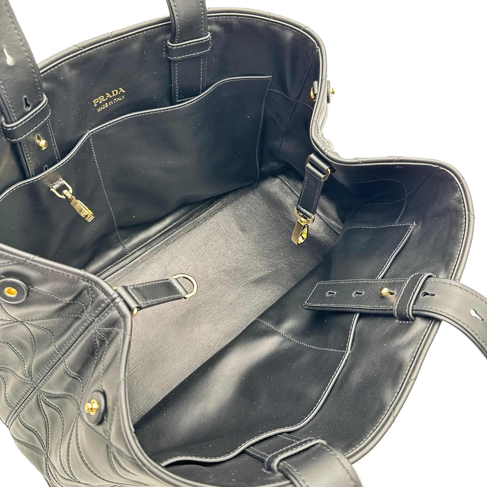 プラダ PRADA キルティングレザートート 1BG547 ブラック レザー