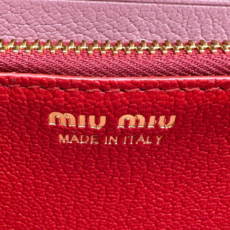 ミュウミュウ miu miu チェーンウォレット 5DH060 ピンク レザー 
