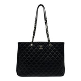 シャネル CHANEL マトラッセ ショッピングトートバッグ A91046 23番台 ブラック シルバー金具 ラムスキン レディース トートバッグ