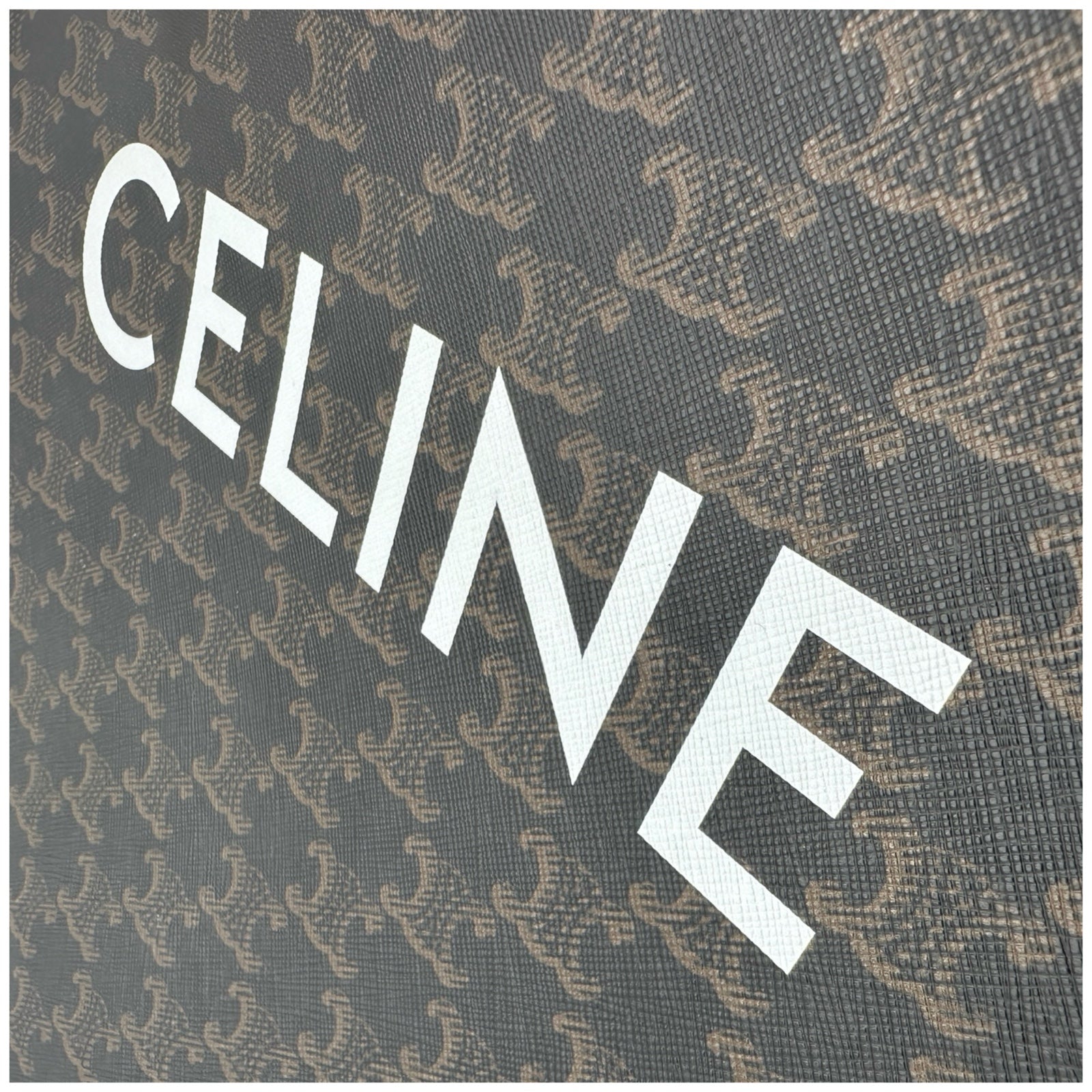 セリーヌ CELINE ミディアムバーティカルカバ 194432 ブラック