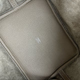 エルメス HERMES ピコタンロックMM Y刻印 エトゥープ シルバー金具 トリヨン レディース ハンドバッグ