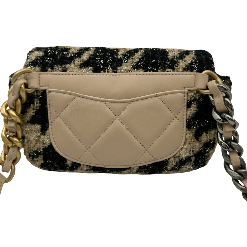 シャネル CHANEL CHANEL19 ウェストバッグ 28番台 ベージュ/ブラウン