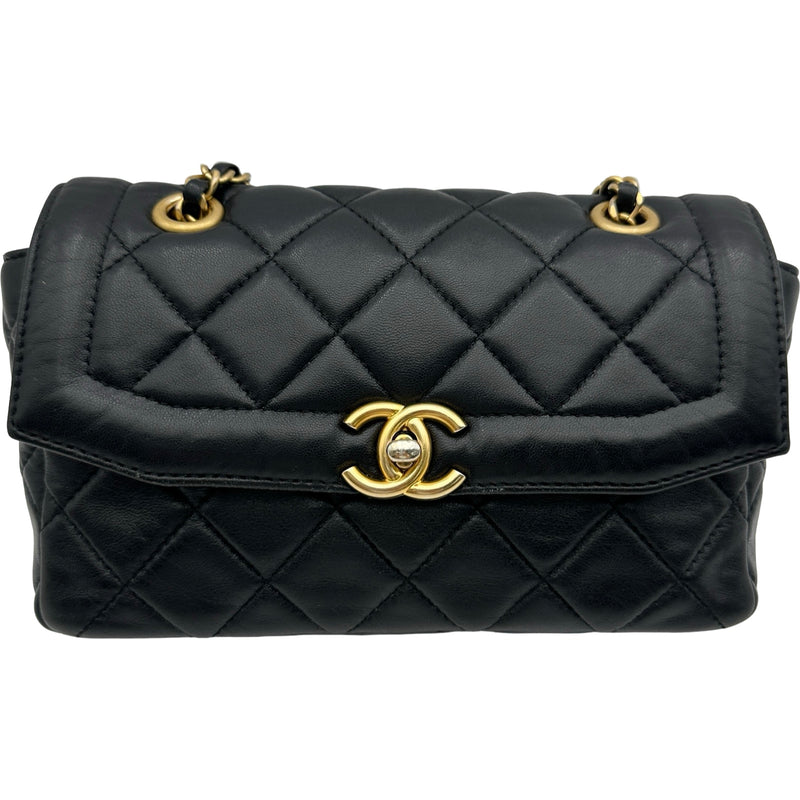 CHANEL シャネル　マトラッセ　パース　ラムスキン シャネル CHANEL マトラッセミニフラップバッグ AS5258 ブラック