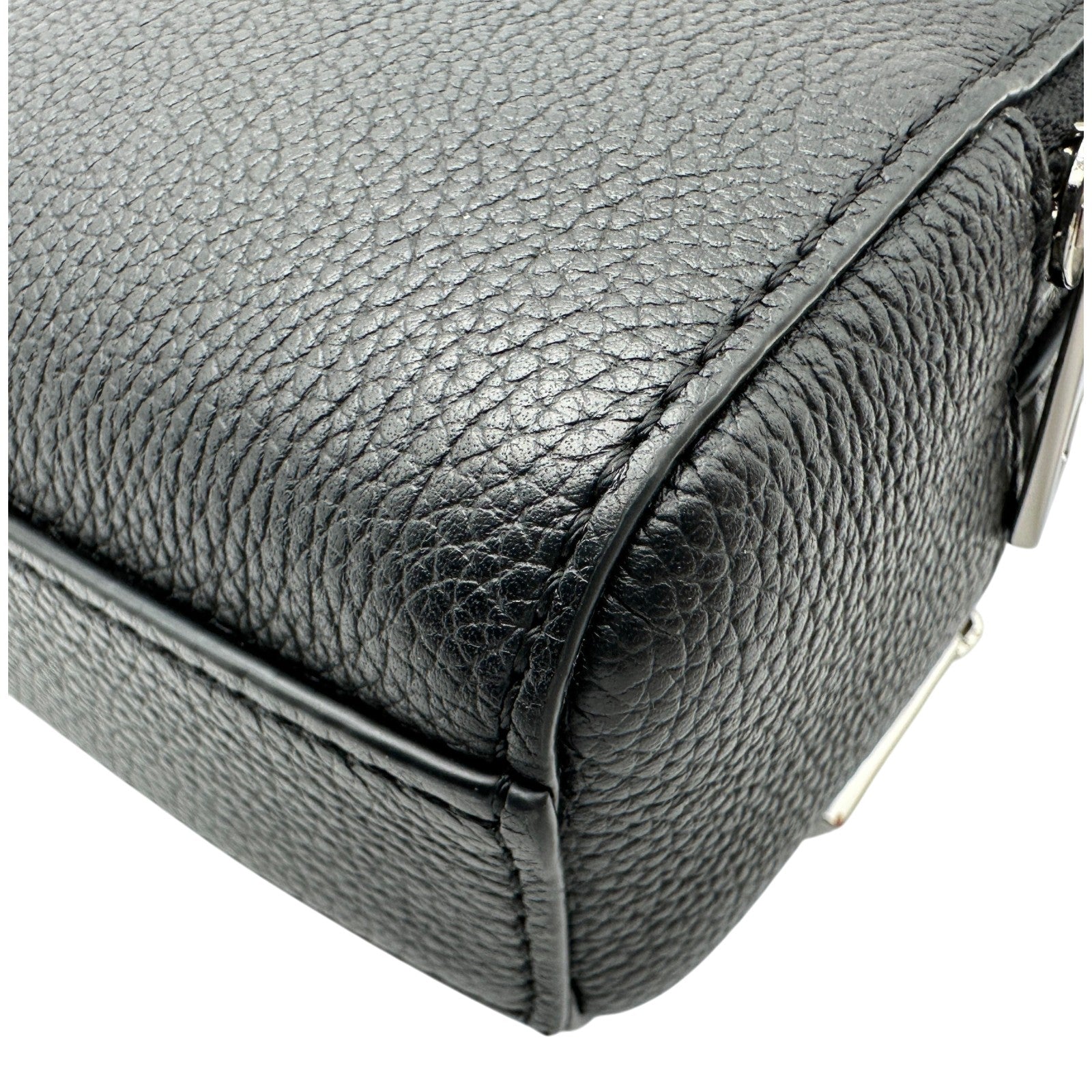 ロエベ LOEWE クロスボディカメラﾊバッグミニ C660R41X01 ブラック