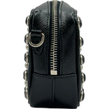 プラダ PRADA クリスタル スタッズ ミニカメラバッグ 1NF674 ブラック パテント レディース ショルダーバッグ
