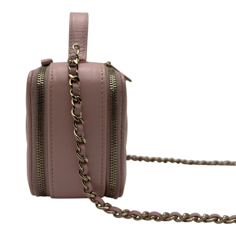 シャネル CHANEL スモール ヴァニティケース ピンク シャイニーカーフ