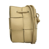 ボッテガ・ヴェネタ BOTTEGA VENETA カセット ミニクロスボディバケットバッグ 680217 ベージュ レザー レディース ショルダーバッグ