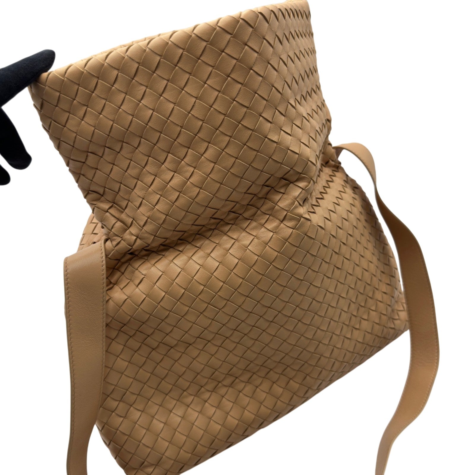 ボッテガ・ヴェネタ BOTTEGA VENETA オリンピア イントレチャート
