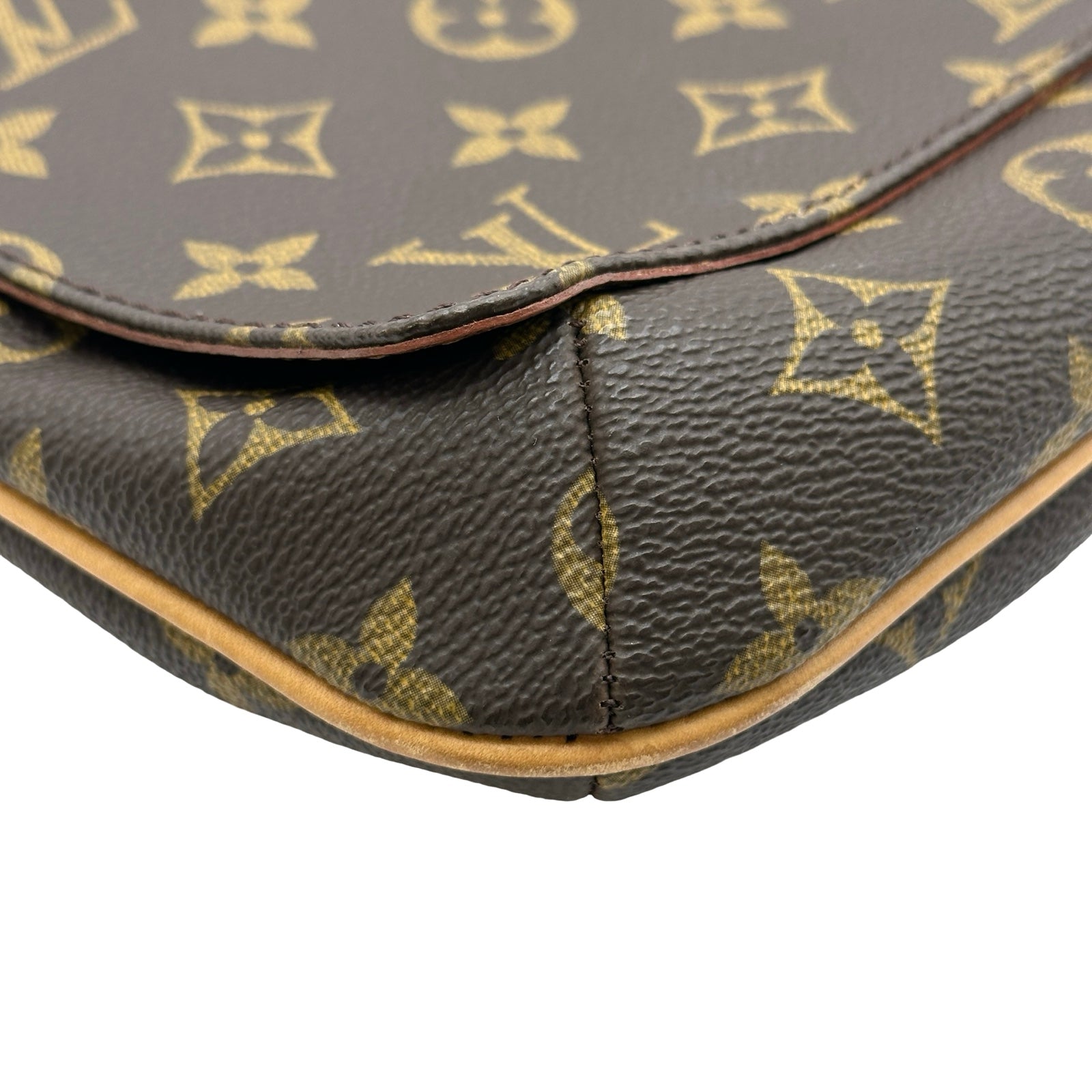ルイ・ヴィトン LOUIS VUITTON ミュゼット・タンゴ ショット M51257