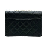 シャネル CHANEL マトラッセビューティーロックチェーンショルダー A93222 22番台 ブラック ゴールド金具 カーフレザー レディース ショルダーバッグ