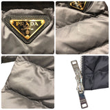 プラダ PRADA Re-Nylon ロゴプレートダウンジャケット SGB409 ブラック ナイロン メンズ ダウンジャケット