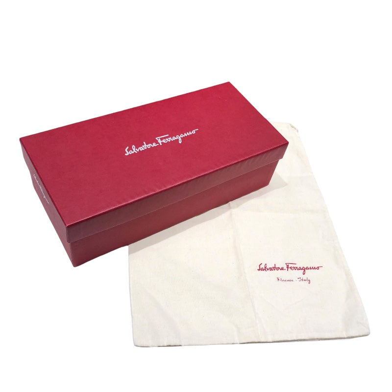 サルヴァトーレ・フェラガモ Salvatore Ferragamo ｳﾞｧﾗﾘﾎﾞﾝﾋｰﾙﾊﾟﾝﾌﾟｽ 30391 ブラック ﾚｻﾞｰ レディース パンプス