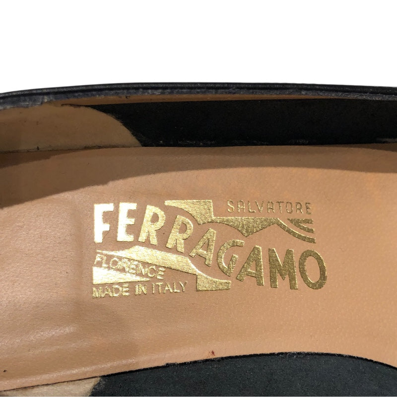 サルヴァトーレ・フェラガモ Salvatore Ferragamo ｳﾞｧﾗﾘﾎﾞﾝﾋｰﾙﾊﾟﾝﾌﾟｽ 30391 ブラック ﾚｻﾞｰ レディース パンプス