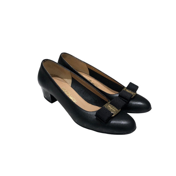 サルヴァトーレ・フェラガモ Salvatore Ferragamo ｳﾞｧﾗﾘﾎﾞﾝﾋｰﾙﾊﾟﾝﾌﾟｽ 30391 ブラック ﾚｻﾞｰ レディース パンプス