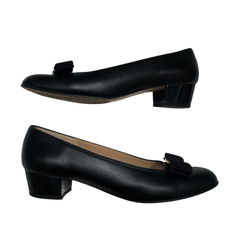サルヴァトーレ・フェラガモ Salvatore Ferragamo ｳﾞｧﾗﾘﾎﾞﾝﾋｰﾙﾊﾟﾝﾌﾟｽ 30391 ブラック ﾚｻﾞｰ レディース パンプス