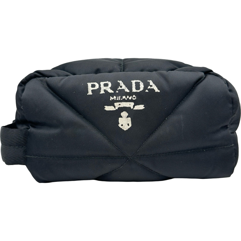 PRADA◇プラダポーチ ロゴプレート クラッチバック ブラック トラベルポーチ プラダ PRADA パデットトラベルポーチ 2NA050 ブラック ナイロン