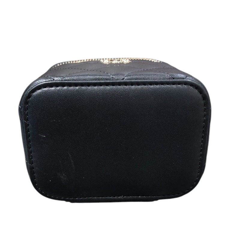 シャネル CHANEL マトラッセミニバニティパールチェーン AP2581