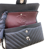 シャネル CHANEL マトラッセ23　Vステッチ A01113 キャビア/SV金具 レディース ショルダーバッグ