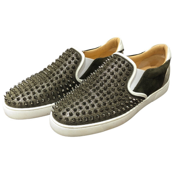 クリスチャン・ルブタン Christian louboutin スタッズ装飾ローラーボードスリッポン カーキ スウェード メンズ スリッポン