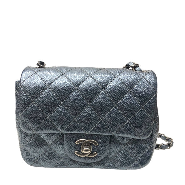 シャネル CHANEL ミニマトラッセ17 A35200 メタリックブルー　SV金具 キャビアスキン ユニセックス ショルダーバッグ