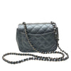 シャネル CHANEL ミニマトラッセ17 A35200 メタリックブルー　SV金具 キャビアスキン ユニセックス ショルダーバッグ