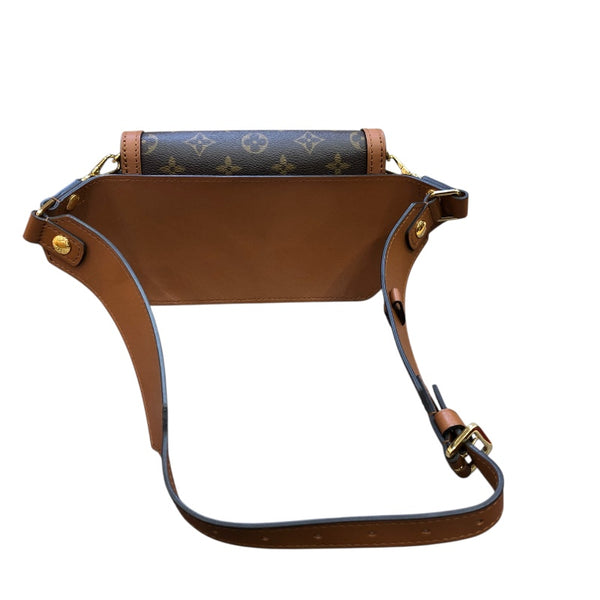 ルイ・ヴィトン LOUIS VUITTON バムバッグ ドーフィーヌ M44586 ブラウン　GD金具 モノグラム・リバース レディース ウエストバッグ