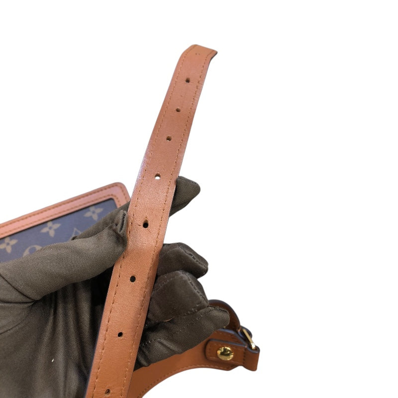 ルイ・ヴィトン LOUIS VUITTON バムバッグ ドーフィーヌ M44586 ブラウン　GD金具 モノグラム・リバース レディース ウエストバッグ
