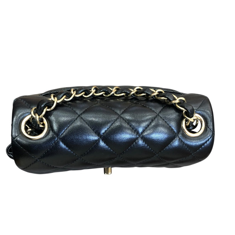 CHANEL(シャネル) ショルダーバッグ ミニマトラッセ A01115 黒 ゴールド金具 ラムスキン シャネル CHANEL ミニマトラッセ18 A01115 ブラック/ゴールド金具