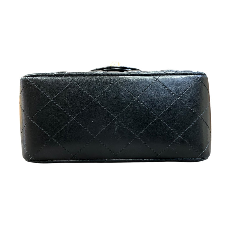 シャネル CHANEL ミニマトラッセ18 A01115 ブラック/ゴールド金具