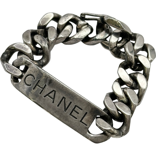 シャネル CHANEL ロゴプレートブレスレット シルバー メタル