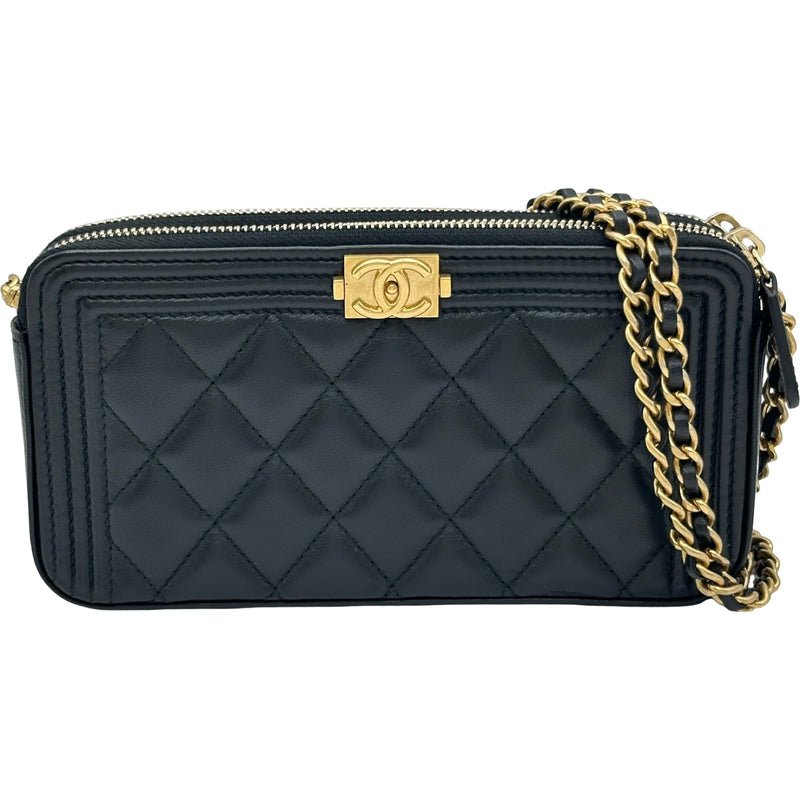 シャネル CHANEL ボーイシャネルチェーンウォレット A84069 22番台