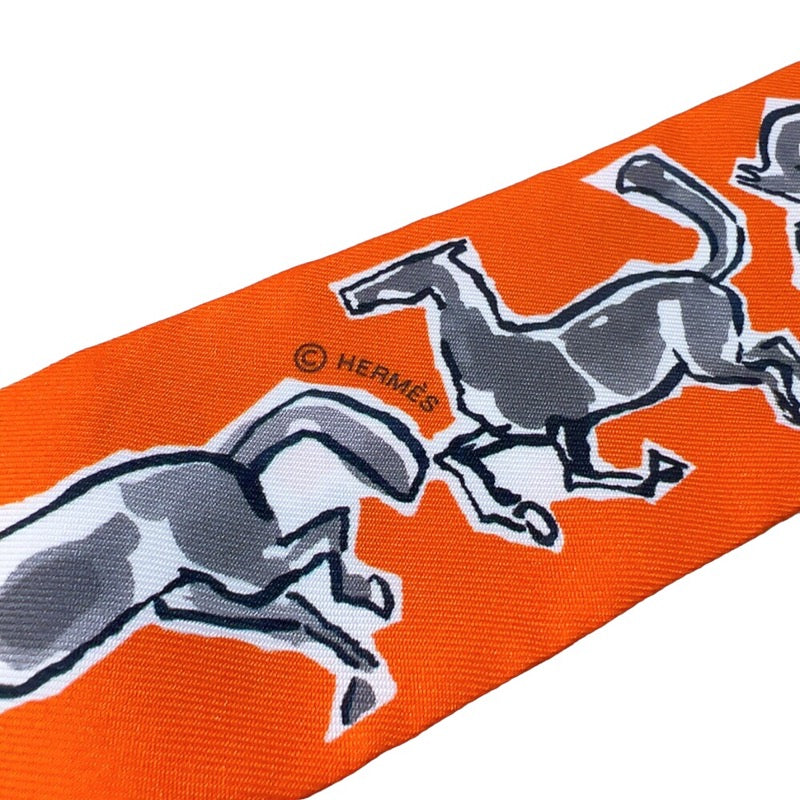 エルメス HERMES ツイリー　自由の馬　CHEVAUX EN LIBERTE　2021年秋冬 オレンジ/グレー シルク レディース スカーフ