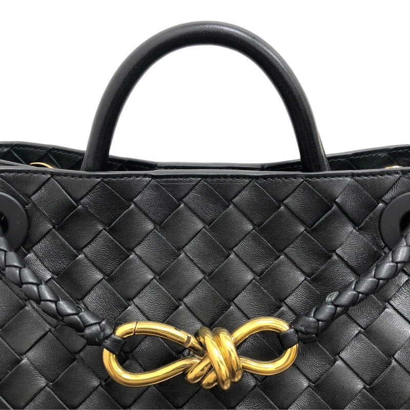 ボッテガ・ヴェネタ BOTTEGA VENETA スモールアンディアーモ 766014 牛革 レディース ショルダーバッグ |  中古ブランドリユースショップ OKURA(おお蔵)