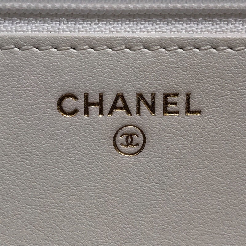 シャネル CHANEL ボーイシャネル チェーンウォレット AP1117 ホワイト ゴールド金具  キャビアスキン レディース ショルダーバッグ