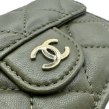 シャネル CHANEL クラシックスモールフラップウォレット AP0230 カーキ ゴールド金具 ラムスキン レディース 三つ折り財布