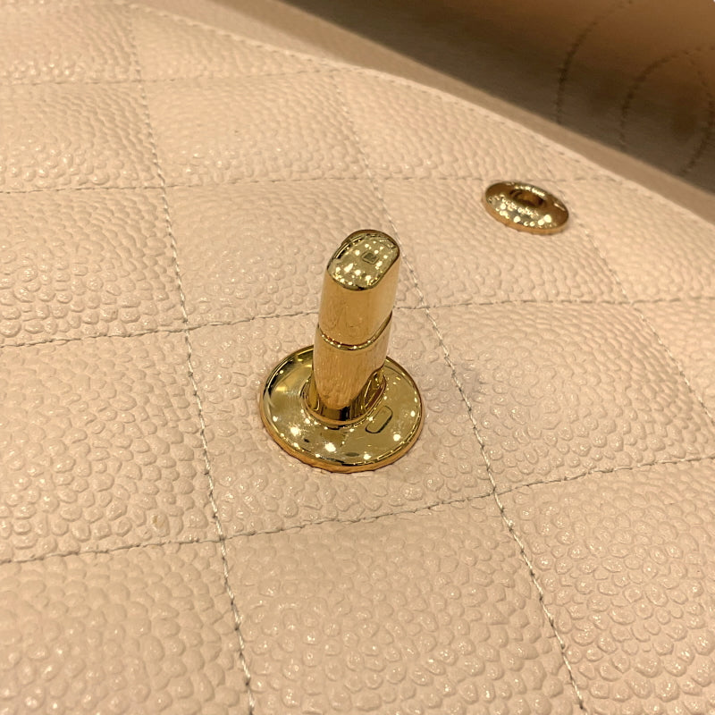 シャネル CHANEL マトラッセ30 チェーンショルダーバッグ A58600 18番台 ベージュ ゴールド金具 キャビアスキン レディース ショルダーバッグ
