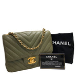 シャネル CHANEL ミニマトラッセ17 Vステッチ A35200 23番台 カーキ ゴールド金具 カーフレザー レディース チェーンショルダーバッグ