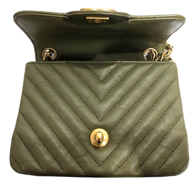 シャネル CHANEL ミニマトラッセ17 Vステッチ A35200 23番台 カーキ ゴールド金具 カーフレザー レディース チェーンショルダーバッグ