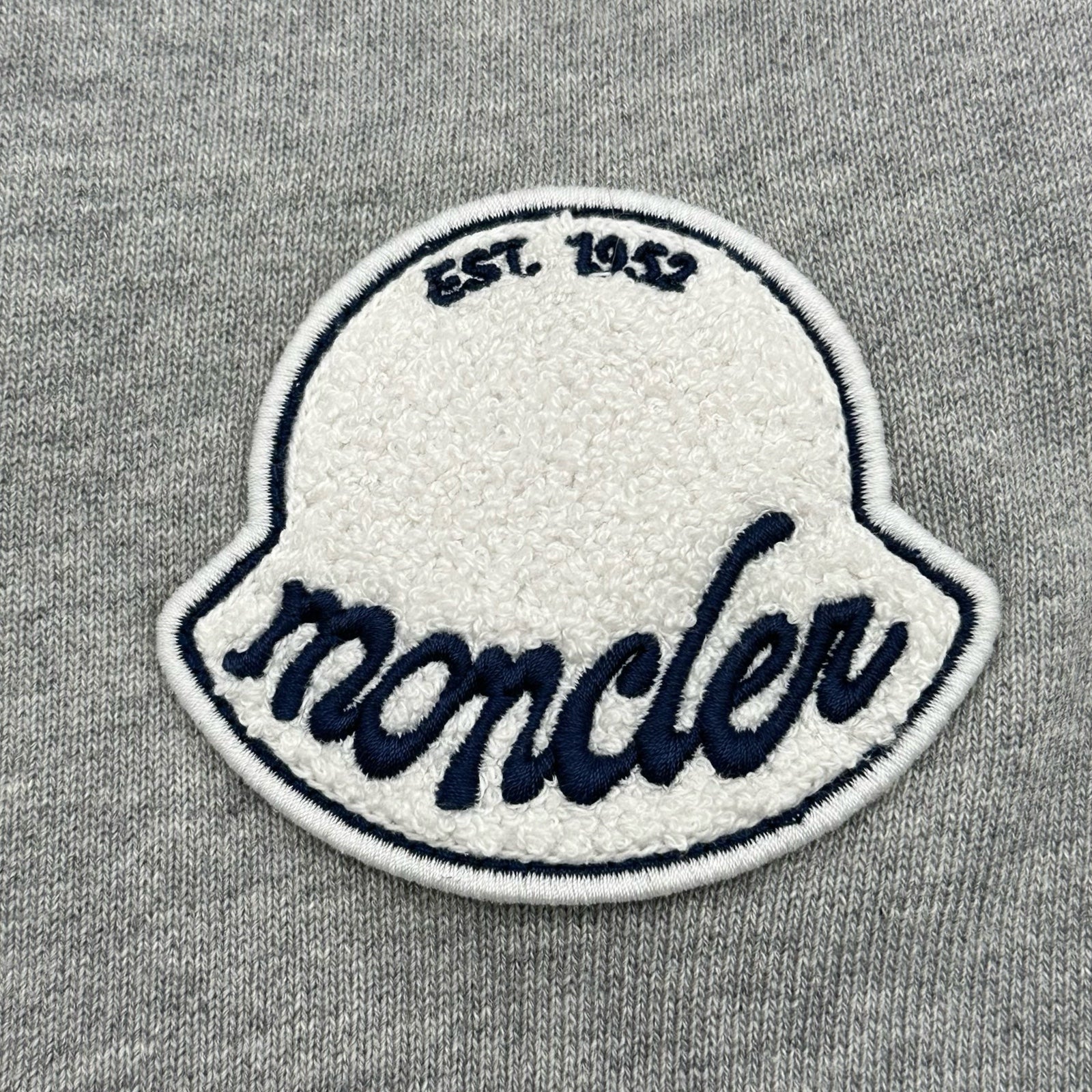 モンクレール MONCLER ロゴワッペンスウェットハーフパンツ グレー