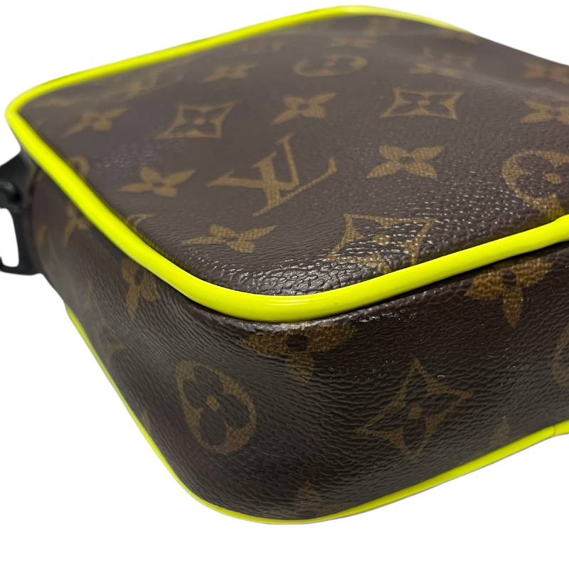 ルイ・ヴィトン LOUIS VUITTON クリストファーウエアラブルウォレット M80793 モノグラム・マカサー ユニセックス ショルダ |  中古ブランドリユースショップ OKURA(おお蔵)