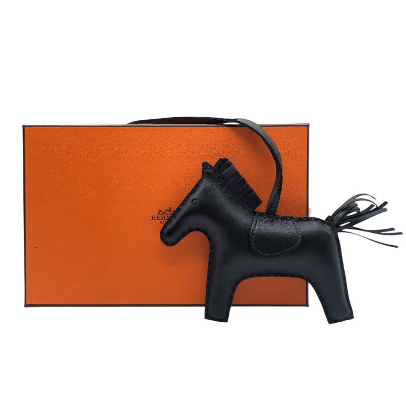 エルメス HERMES ロデオMM Y刻 ブラック アニョーミロ レディース チャーム