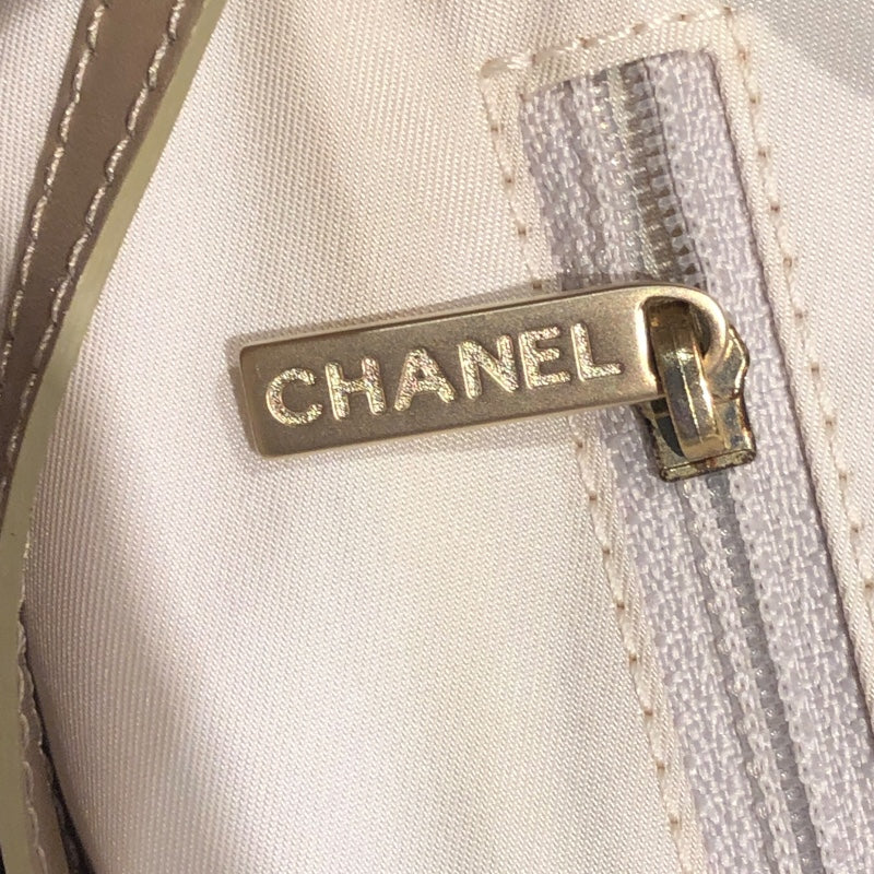 シャネル CHANEL ニュートラベルライントートMM A15991 ベージュ・ゴールド金具 ナイロン ナイロン・レザー レディース トートバッグ