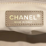 シャネル CHANEL ニュートラベルライントートMM A15991 ベージュ・ゴールド金具 ナイロン ナイロン・レザー レディース トートバッグ