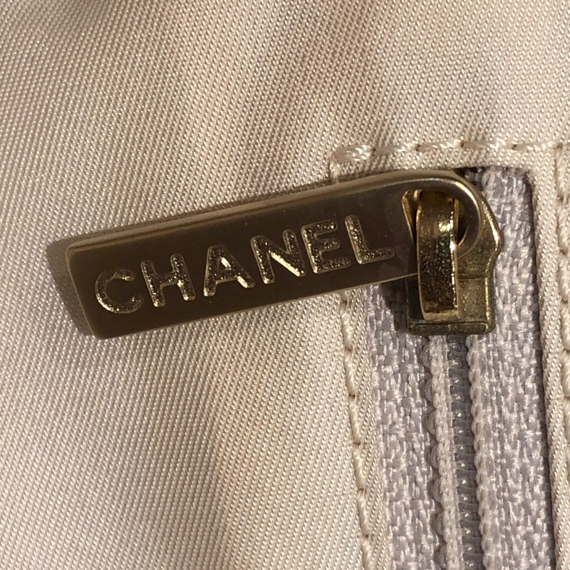 シャネル CHANEL ニュートラベルライントートMM A15991 ベージュ・ゴールド金具 ナイロン ナイロン・レザー レディース トートバッグ