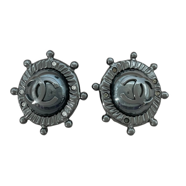 シャネル CHANEL 舵輪モチーフイヤリング ブラック アクセサリー